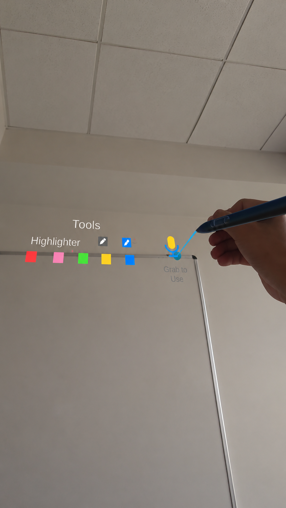 MX Read extended-reality interface with highlighting tools